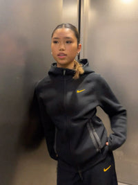 Elin K.